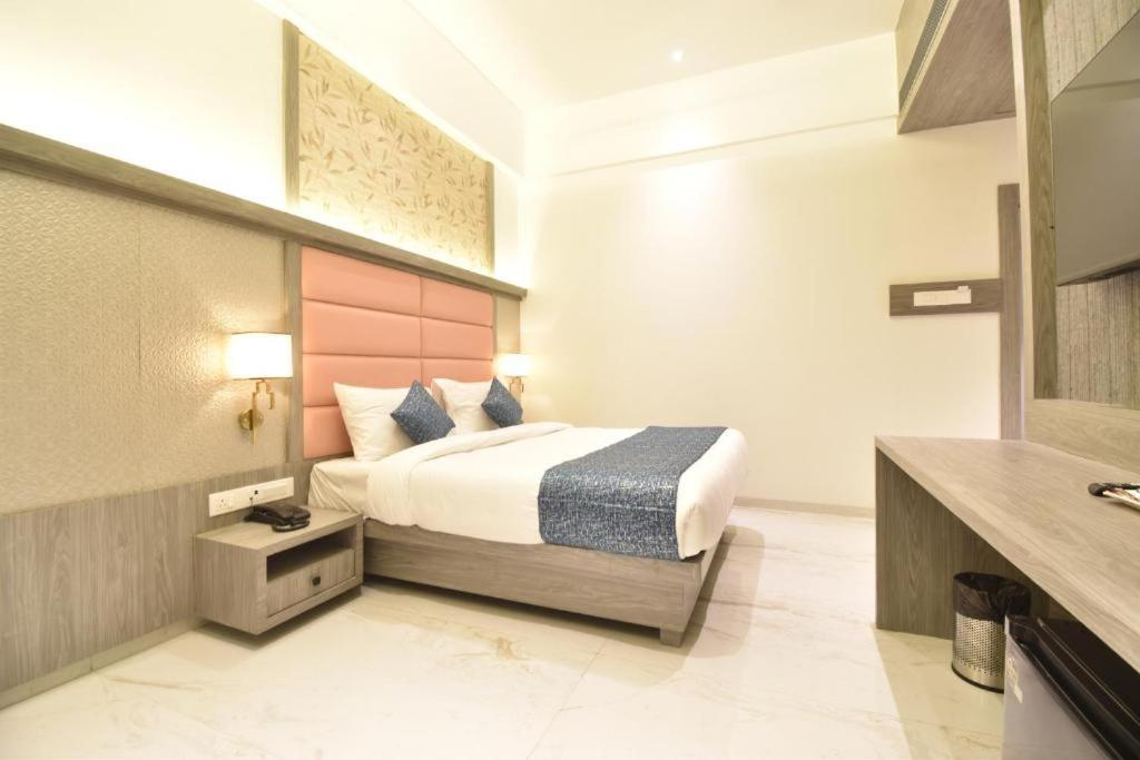 Glitz Hotels La Dahlia - Premium ثين المظهر الخارجي الصورة